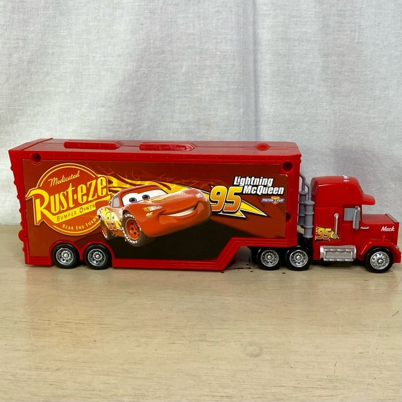 Disney Pixar Car Lightning McQueen Mack Truck Hauler Toy Car Mattel - Picture 1 of 10